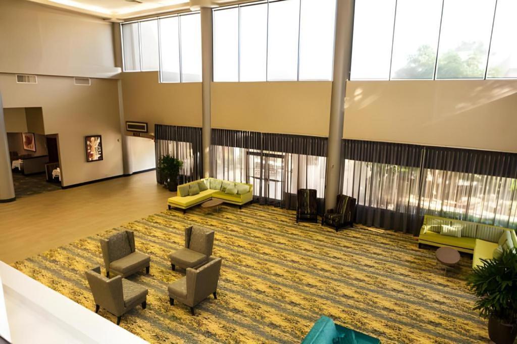 Ontario Gateway Hotel מראה חיצוני תמונה